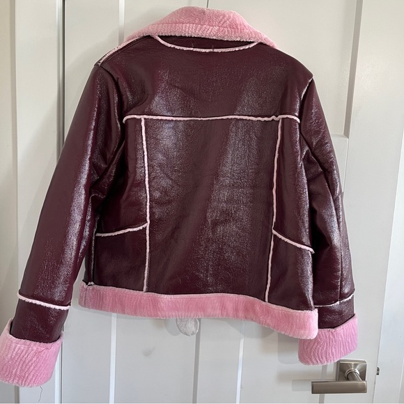 Boohoo Women’s Faux Fur/Leather Lined Sherling Burgundy/Pink Crop Trucker Jacket - Picture 7 of 12